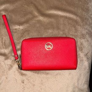 Michael Kors Jet Set Travel Wallet